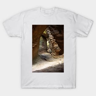 Rock Chamber ~ Echo Canyon, Chiricahua National Monument, Chiricahua Mountains, Arizona, USA T-Shirt